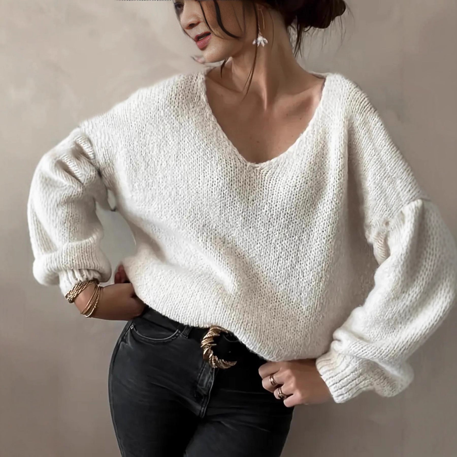Fashionable And Comfortable Women's Sweater With A Dropped Shoulder Design