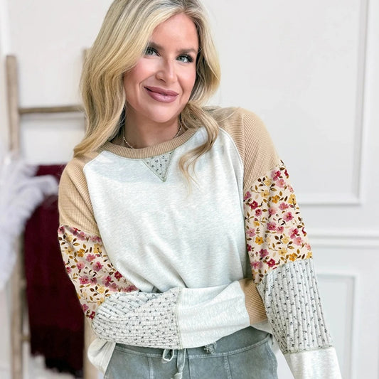 Light Gray Mixed-Color Printed Raglan-Sleeve Patchwork Open-Stitch Pullover